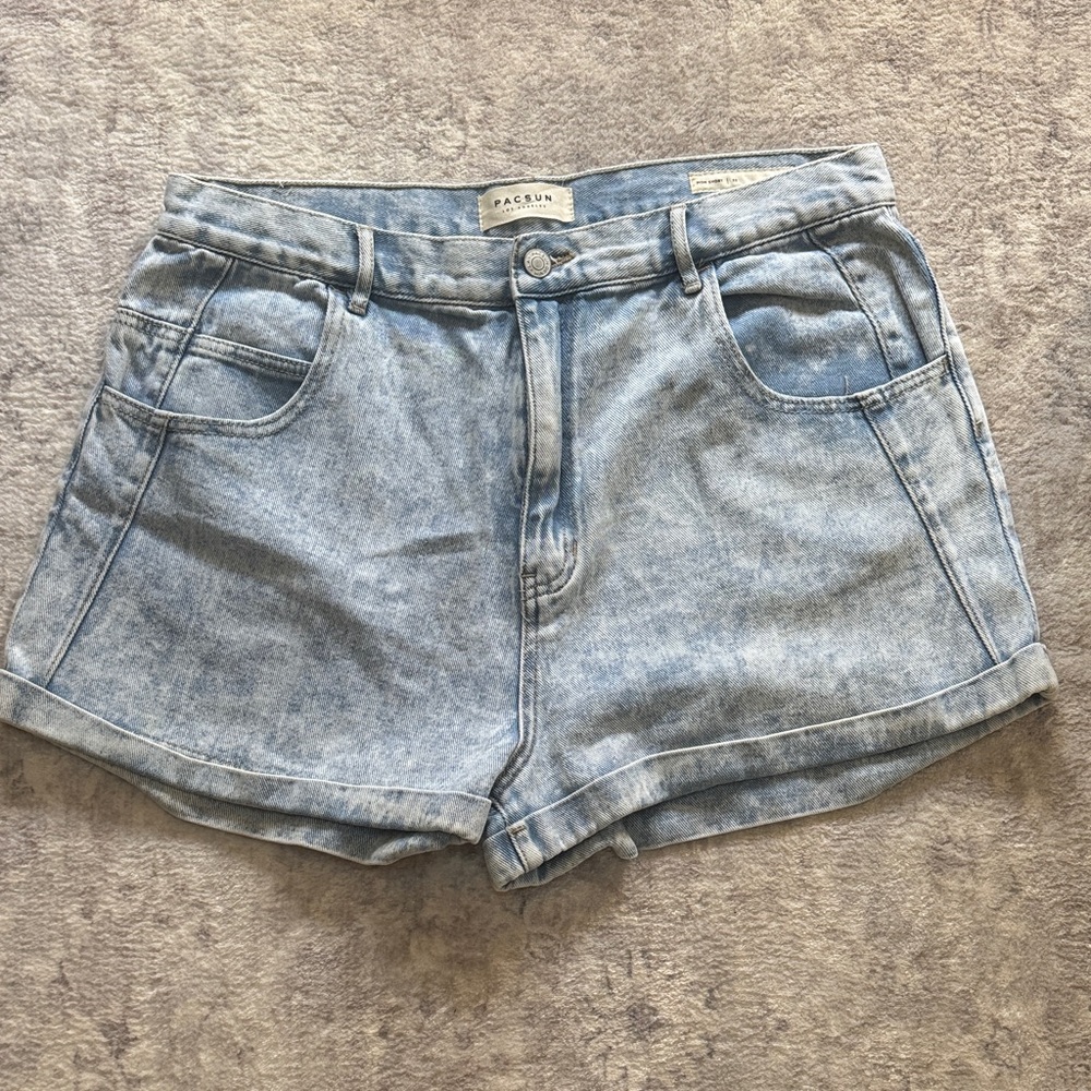 PacSun Light Wash Women's Mom Shorts